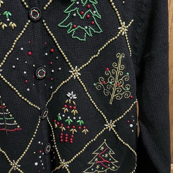 Planet & Company black Christmas sweater, petite medium, smoke free, worn once - Picture 4 of 7